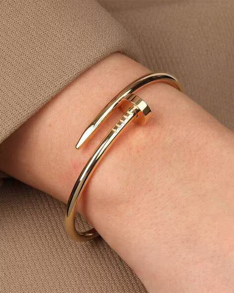 Bracelet Clou Minimaliste – Jonc Vis Élégant Doré