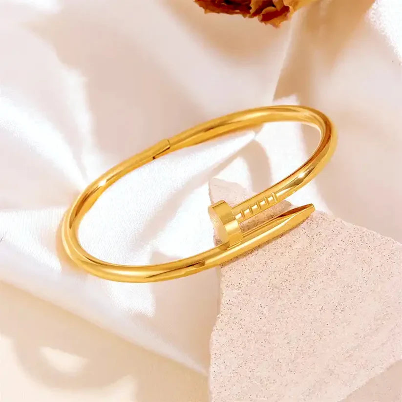 Bracelet Clou Minimaliste – Jonc Vis Élégant Doré